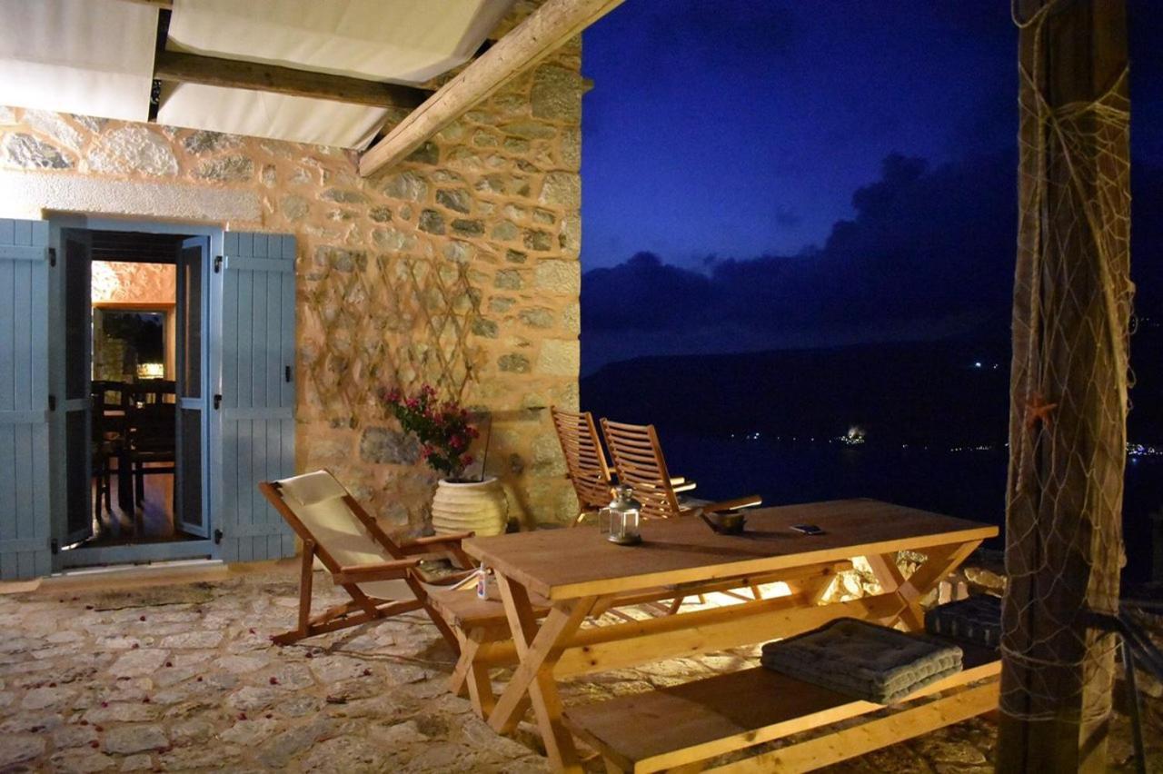 Villa Smaragda Liménion エクステリア 写真