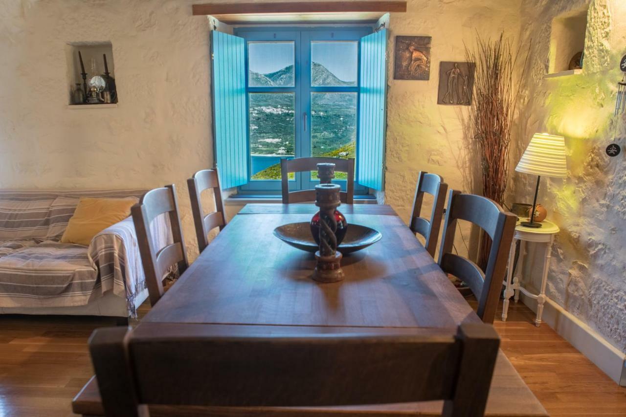 Villa Smaragda Liménion エクステリア 写真
