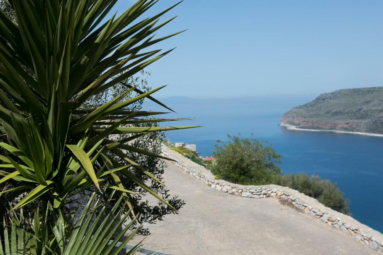 Villa Smaragda Liménion エクステリア 写真