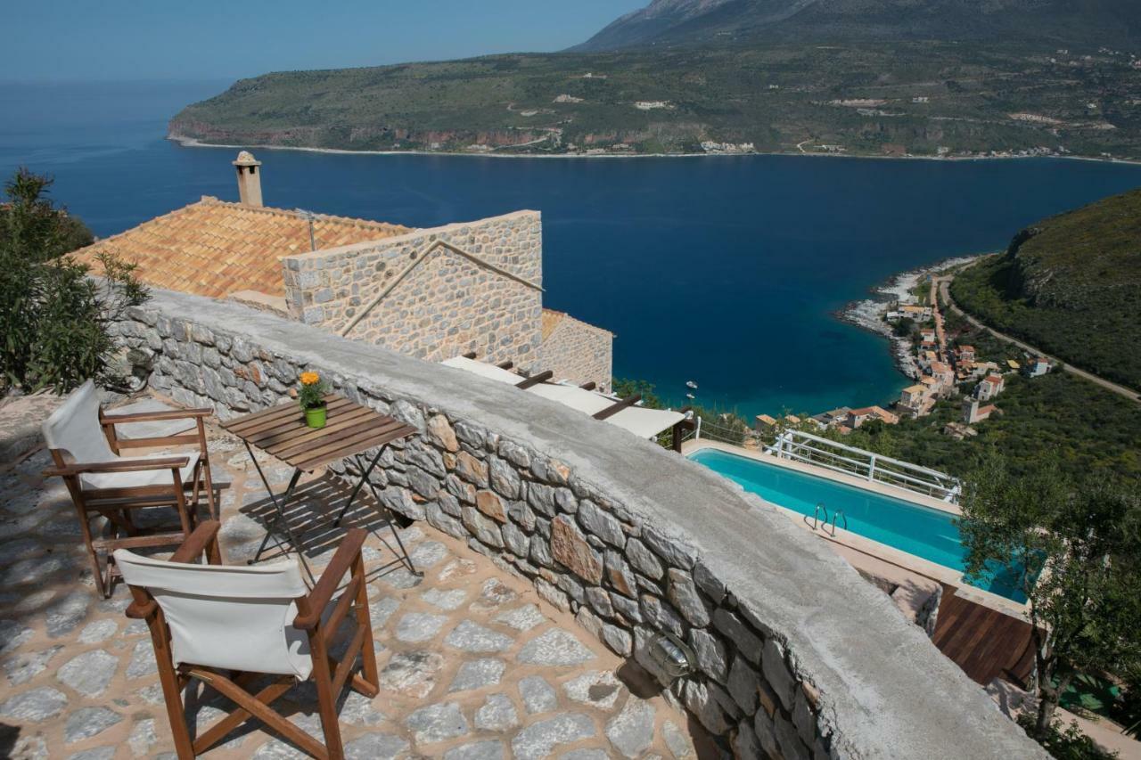 Villa Smaragda Liménion エクステリア 写真