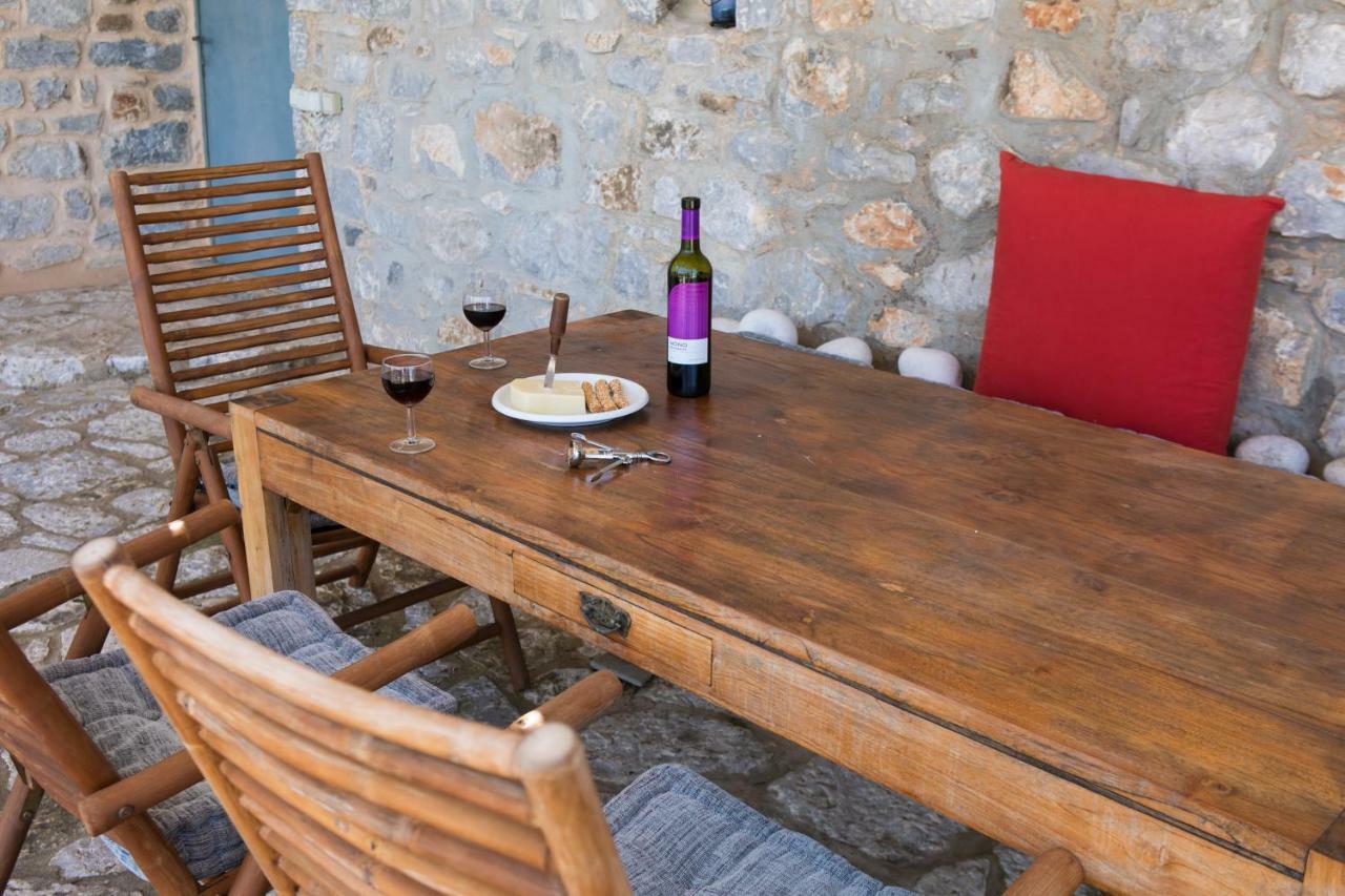 Villa Smaragda Liménion エクステリア 写真